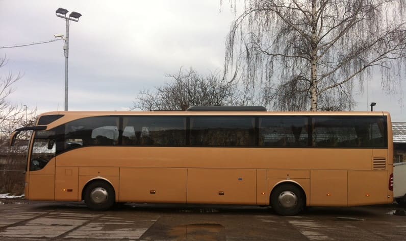 Slovenia: Buses rent in Idrija, Gorizia